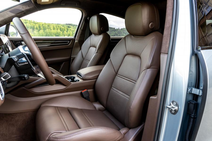 Интерьер Porsche Cayenne S Coupe 2019 года  (WW) (фото 28 из 40)